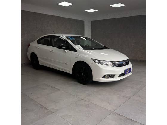 HONDA CIVIC 1.8 LXS 16V FLEX 4P MANUAL